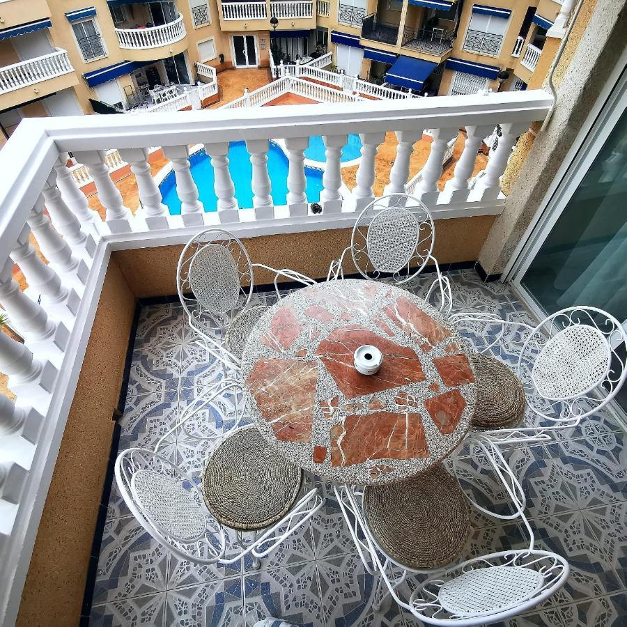 Andy Apartman, Santa Pola Luaran gambar